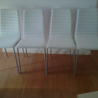 Sofá 3 Plazas + 4 Sillas + Taburete