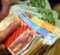 Entre préstamo ofrecer privado suizo, canadiense, belga, Francia