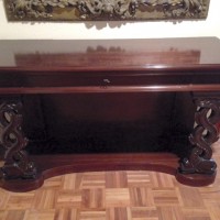 Mesa consola antigua de madera de caoba