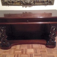 Mesa consola antigua de madera de caoba